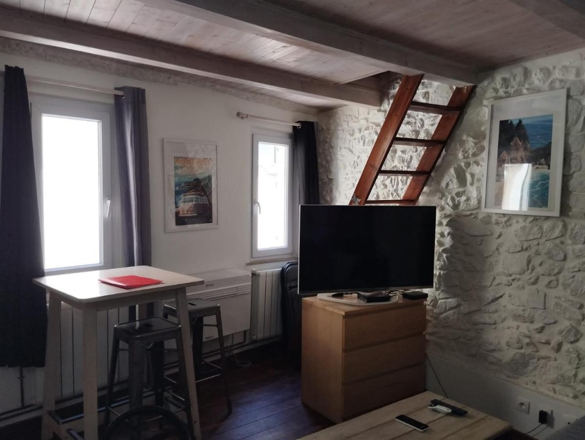Studio - Hypercentre - Wifi Et Clim Toulon Luaran gambar