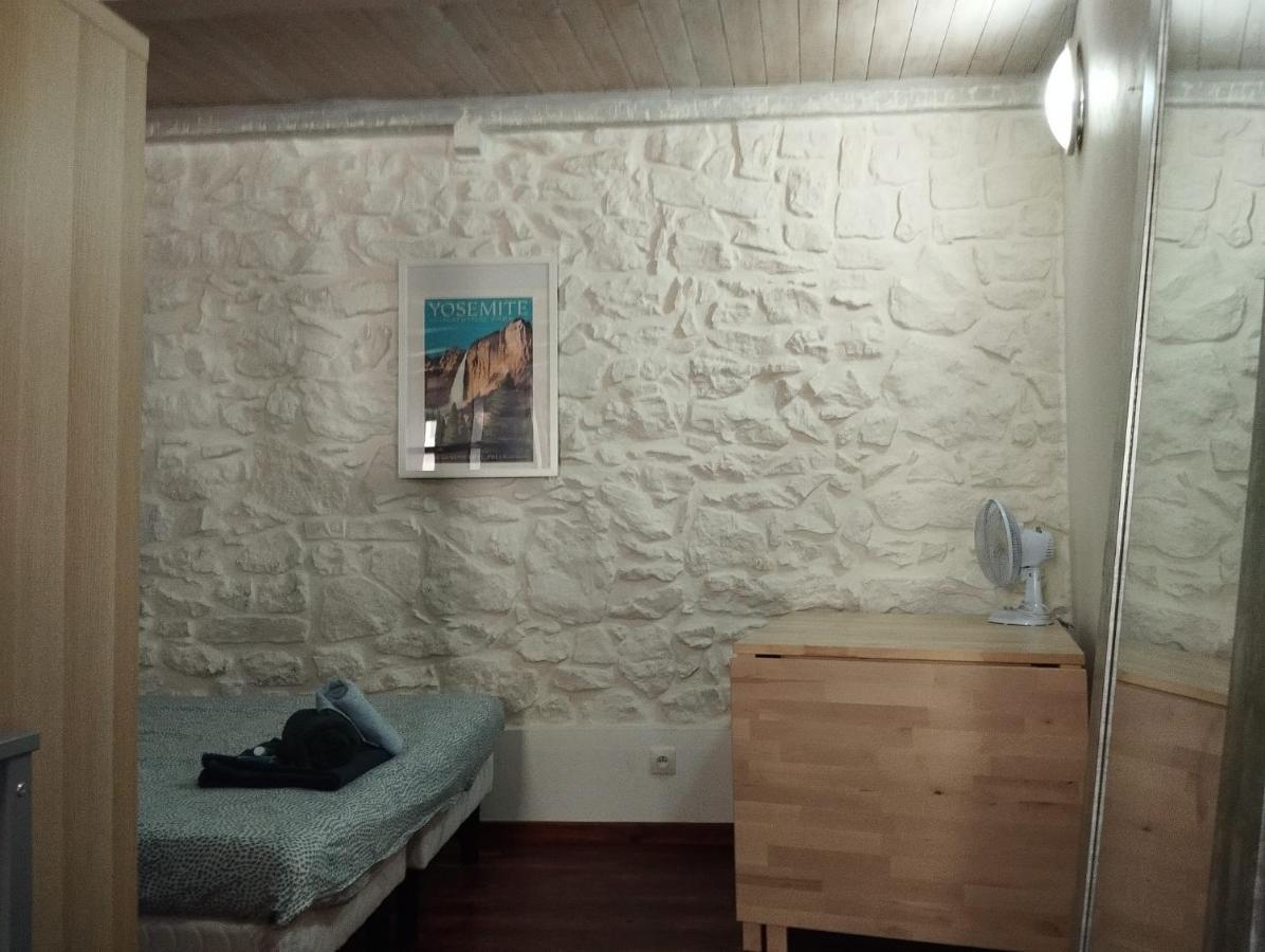 Studio - Hypercentre - Wifi Et Clim Toulon Luaran gambar